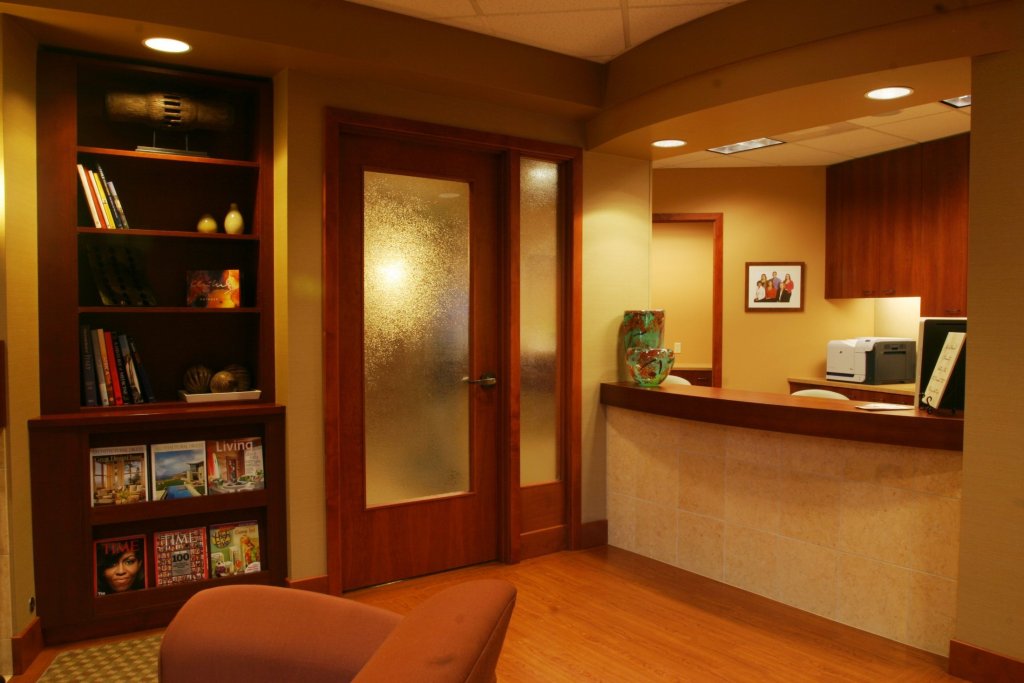 Photo of Puyallup WA Dental Office Front Desk: Johns Family Dentistry